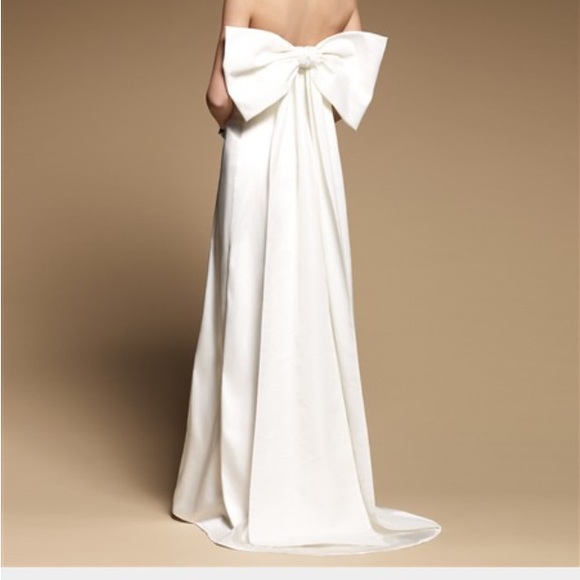 White House Black Market Wedding Dress - Picture 2 of 7